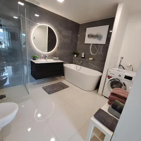 Sunrise - Self Check In - Free Parking Lejlighed