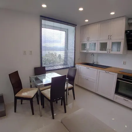 Sunrise - Self Check In - Free Parking 아파트