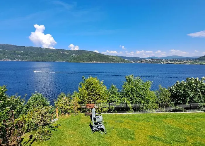 Sunrise - Self Check In - Free Parking Apartament *